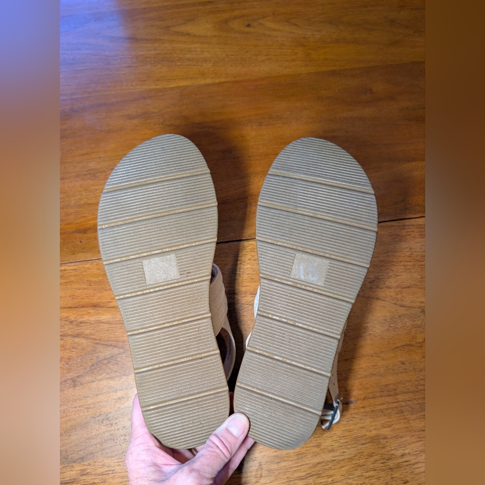 Soda Women's Sandals - Picture 4 of 11